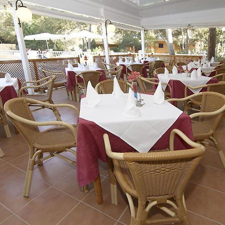 Ses Eufabietes Apartments & Restaurant Playa Migjorn Dış mekan fotoğraf