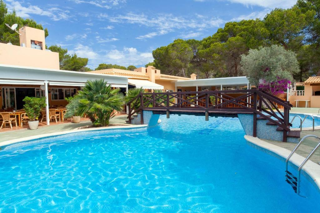 Ses Eufabietes Apartments & Restaurant Playa Migjorn Dış mekan fotoğraf