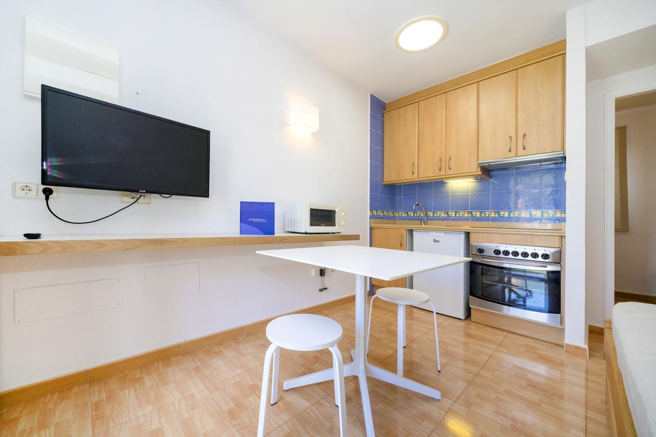 Ses Eufabietes Apartments & Restaurant Playa Migjorn Dış mekan fotoğraf