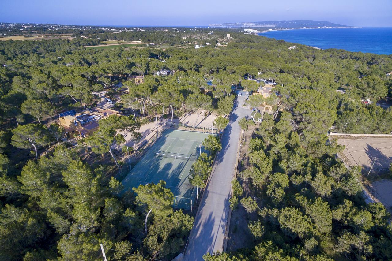 Ses Eufabietes Apartments & Restaurant Playa Migjorn Dış mekan fotoğraf