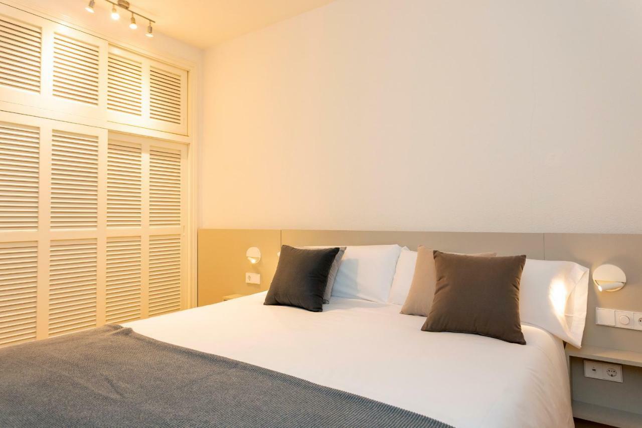 Ses Eufabietes Apartments & Restaurant Playa Migjorn Dış mekan fotoğraf